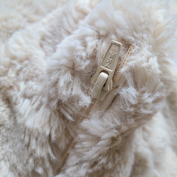 TWO faux fur ruched 18x18 pillow covers - Picture 2 of 5